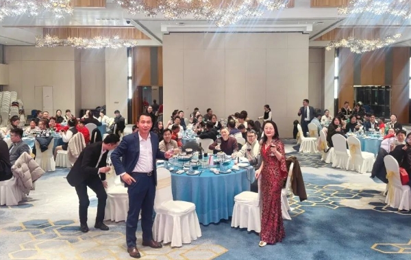 声聚力，爱启航 | 爱听集团2025年度盛典圆满落幕